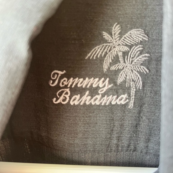 Tommy Bahama “Nice Legs” Button Down - Picture 2 of 4